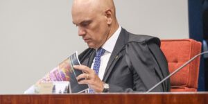 moraes-abre-acao-contra-flavio-bolsonaro-por-suposta-calunia-a-lula