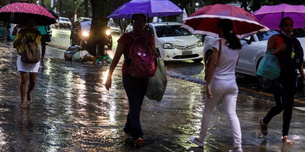 fortes-chuvas-deixam-belem-em-estado-de-emergencia