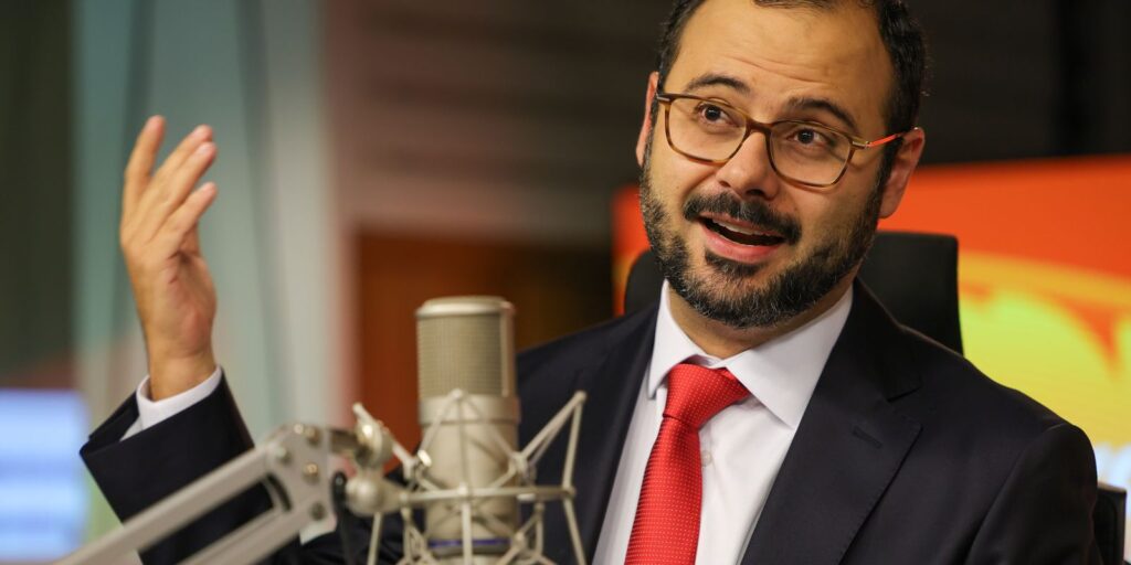 reducao-da-jornada-vai-favorecer-o-empreendodorismo,-diz-ministro