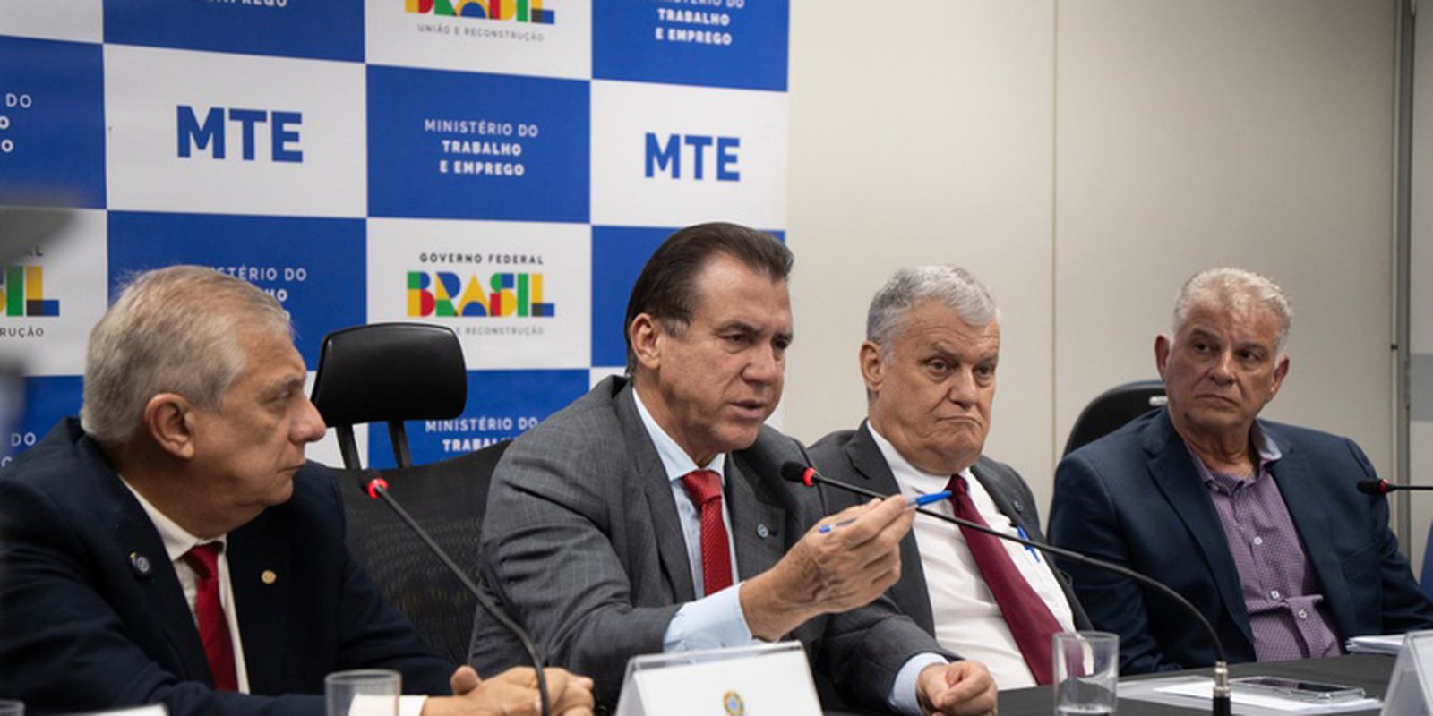 taxistas-pedem-ao-governo-linha-de-credito-para-renovacao-de-frota