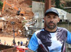 com-medo-de-novo-deslizamento-em-mg,-pedreiro-cobra-moradia-digna