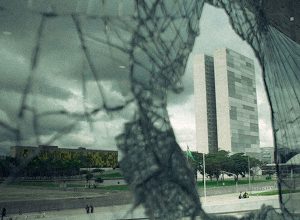 petra-costa-e-finalista-em-categoria-do-premio-emmy-de-documentarios