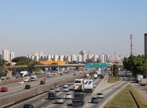 mprj-pede-suspensao-das-obras-na-via-dutra,-apos-risco-de-alagamento